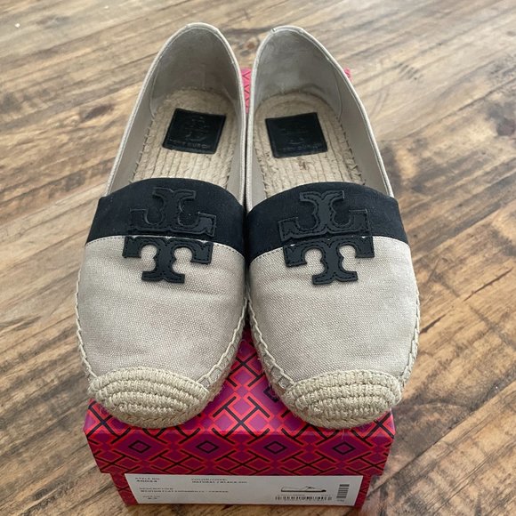 Tory Burch Shoes - Tory Burch Womens Weston Flat Espadrille Natural Black Canvas Leather Size 8.5